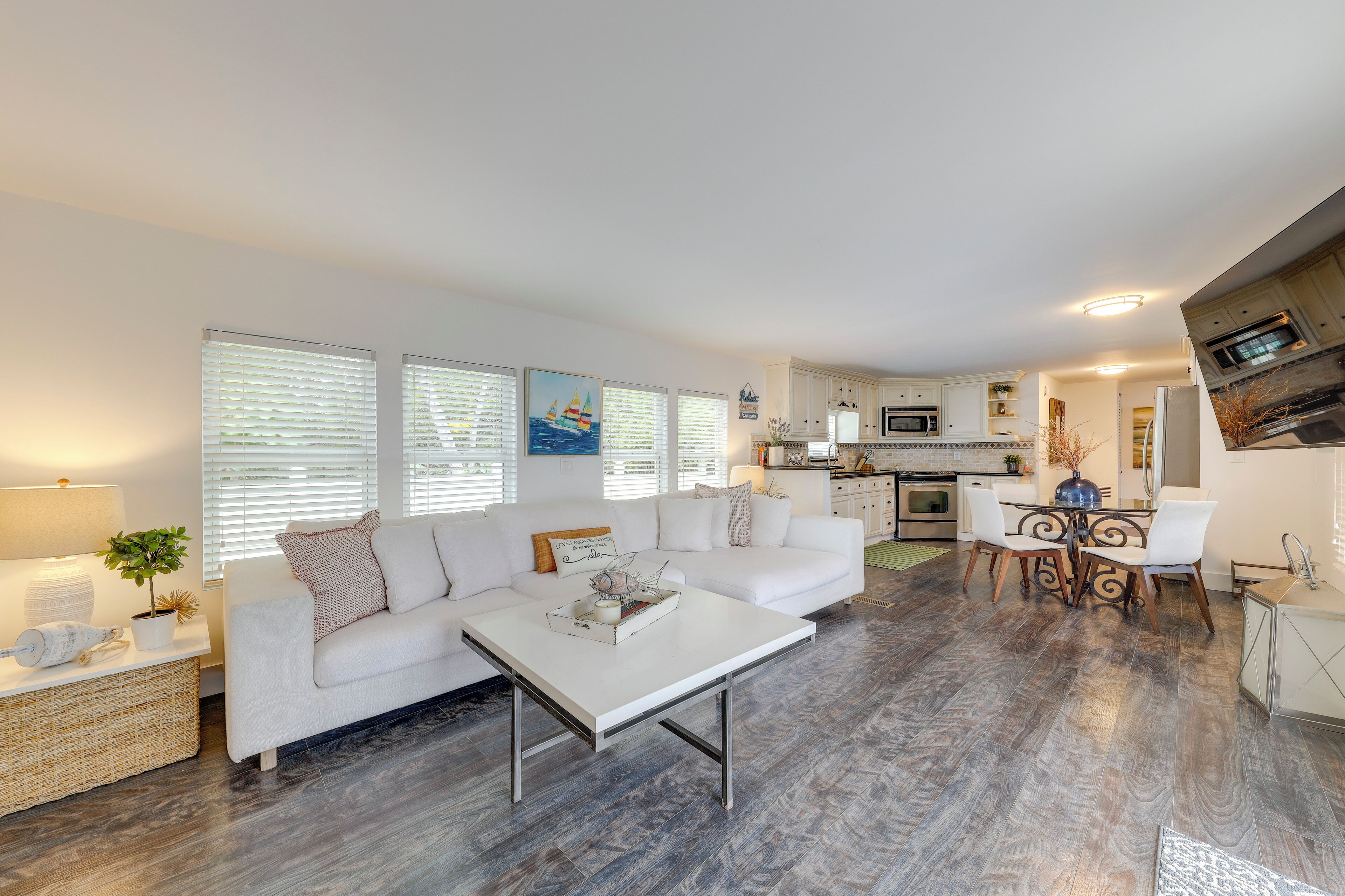 House (3 Bedrooms) | Front of property