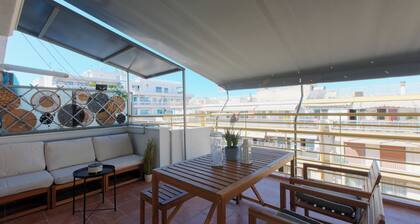 New Cozy Apt with Balcony close to Metro