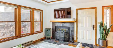 Apartment (2 Bedrooms) | Front of property