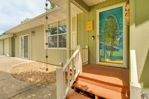 House (3 Bedrooms) | Interior - < 1 Mi to Bull Shoals Lake: 'the Blue Quill' (Bull Shoals)