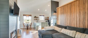 Rest & Relax: Tennessee Home w/ Patio & Fire Pit