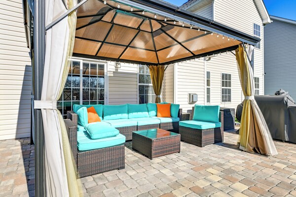 6 Mi To Charlotte Motor Speedway: Home W/ Fire Pit - Concord, NC
