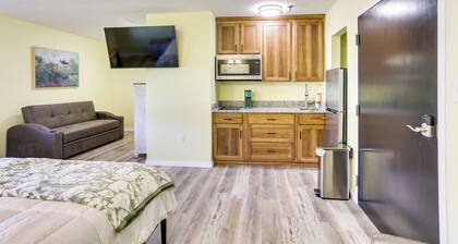 Quiet Oakland City Studio: Walk Downtown!