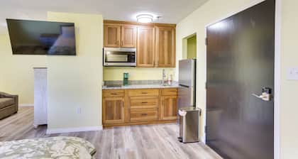 Quiet Oakland City Studio: Walk Downtown!