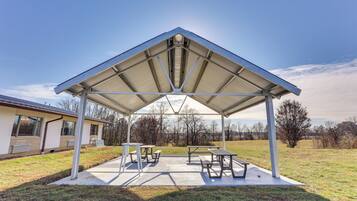 Apartment (0 Bedroom) | Interior