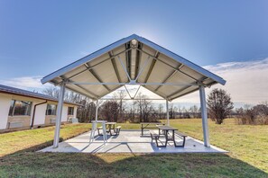 Apartment (0 Bedroom) | Interior