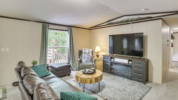 House (2 Bedrooms) | Front of property