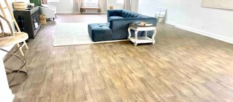 Downtown condo Cozy 2-bedroom  with WiFi, AC in charming Owensboro