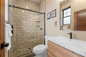 Hair dryer - Luxury Living Modern Midtown Ensuite Baths & Patio (Reno)