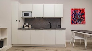 Fridge, microwave, stovetop, dishwasher - Arco della Pace Modern Studio (Milano)