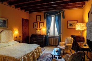 Deluxe Double Room, Lake View
