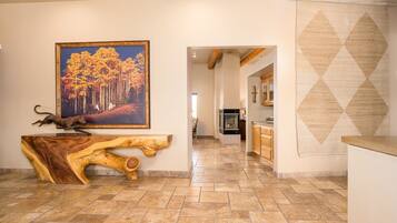 House, 4 Bedrooms | Interior