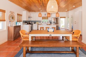 House, 3 Bedrooms | Dining