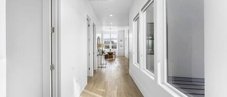 Condo, 3 Bedrooms | Interior