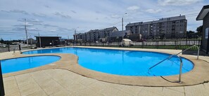 Apartment | Pool | Seasonal outdoor pool - Oceana Suites Volcán Villarrica (Villarrica)