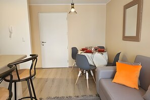 Apartment | Dining