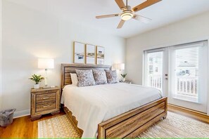 4 bedrooms, desk, iron/ironing board, free WiFi