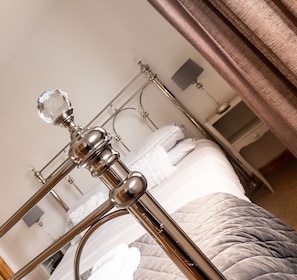 3 soverom, wi-fi (inkludert) og sengetøy