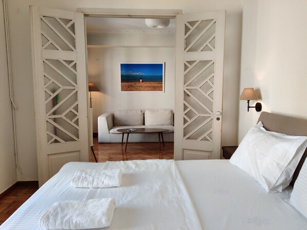 Apartment - Stylish 1BR Apt With Retro Kitchen View Balcony (Athens)