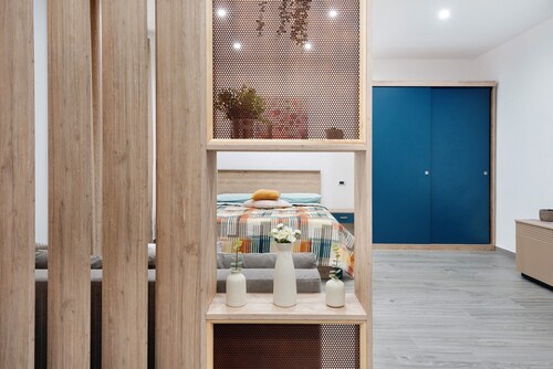 Apartment 'Volterra' with Private Terrace, Wi-Fi and Air Conditioning