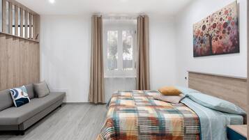 1 bedroom, free WiFi, bed sheets