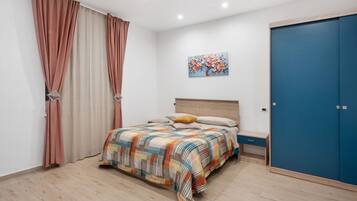 1 bedroom, free WiFi, bed sheets