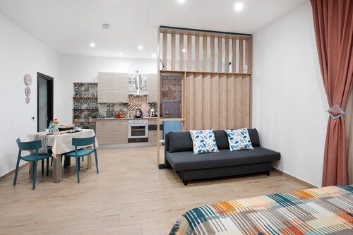 Apartment 'Etruria Salerno Two Apartments' with Private Terrace, Wi-Fi and Air Conditioning