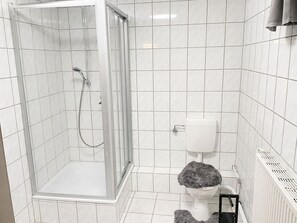 Hårføner, håndklær, såpe og sjampo