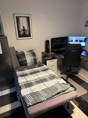 Interior - Vacation apartment Hückelhoven-Baal e-bike and scooter rental (Hückelhoven)