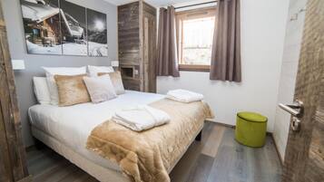 3 chambres, fer et planche à repasser, Wi-Fi gratuit, draps fournis