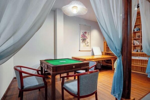Game room - Bishan Huiyi Xianyun Homestay (Yi County)