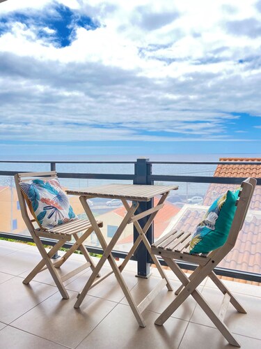 Sea View Apartment B