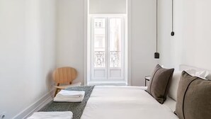 Unclassified image, 5 of 15, button - City Apartment / 800sqft/AC/NEW/Boho (Lisboa)