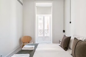 Iron/ironing board, WiFi, bed sheets - City Apartment / 800sqft/AC/NEW/Boho (Lisboa)