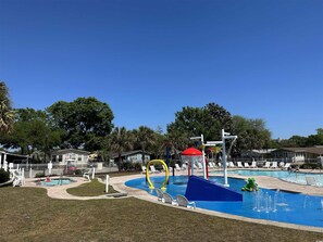 Innenpool, beheizter Pool