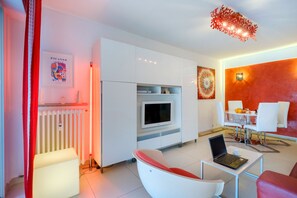 TV, DVD player