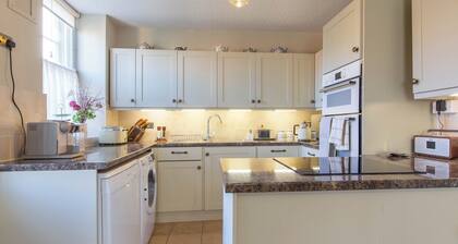 Turford House, Luxury Georgian Home in Ludlow Medieval Town