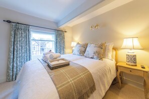 3 bedrooms, desk, iron/ironing board, free WiFi - Turford House, Luxury Georgian Home  in Ludlow Medieval Town  (Ludlow)