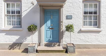 Turford House, Luxury Georgian Home in Ludlow Medieval Town