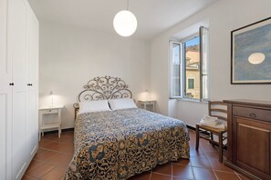 3 bedrooms, iron/ironing board, free WiFi, bed sheets - Apartment 'Marcone' with Sea View, Private Terrace and Wi-Fi (Moneglia)