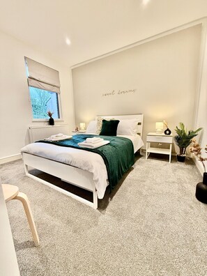 3 bedrooms, iron/ironing board, WiFi, bed sheets - Modern and cosy duplex in Hendon (London)