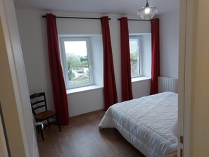 2 bedrooms, free WiFi - Lovely cottage "La Hauteur"  in a quarter full of charm in Regnéville-sur-mer (Regnéville-sur-Mer)