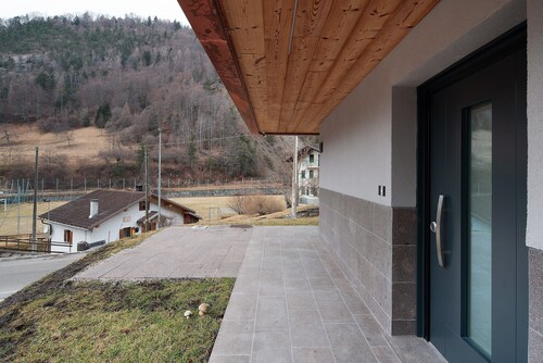 Apartment 'Appartamento Rododendro' with Mountain View, Private Terrace and Wi-Fi