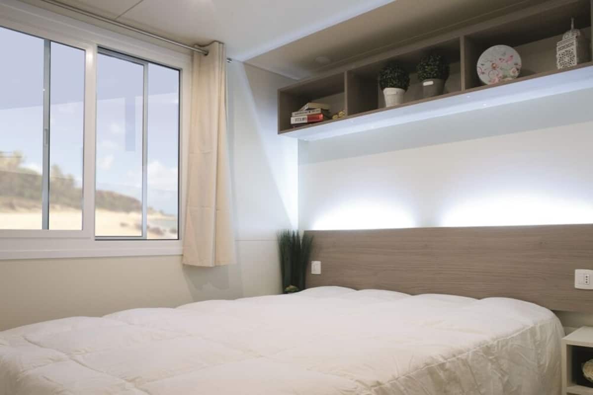 Comfort Mobile Home | 1 bilik tidur, peti besi dalam bilik, ruang kerja komputer riba
