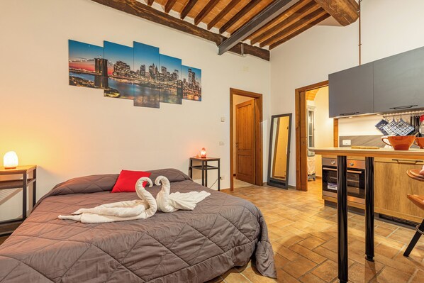 1 bedroom, free WiFi, bed sheets