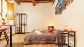 Free WiFi, bed sheets