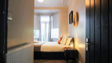 5 bedrooms