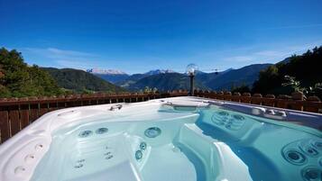 Chalet | Bathtub spa outdoor