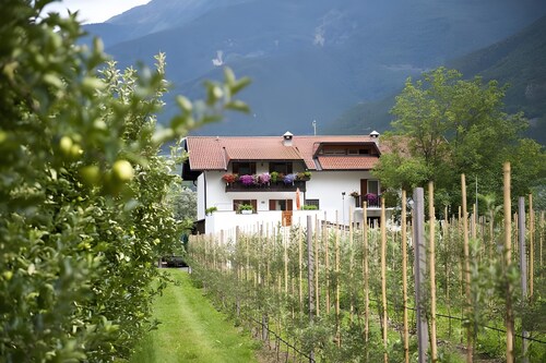 Apartment 'Stark' with Mountain View, Shared Terrace and Wi-Fi