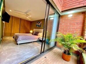 2 makuuhuonetta, silitysrauta/-lauta, Wi-Fi, vuodevaatteet